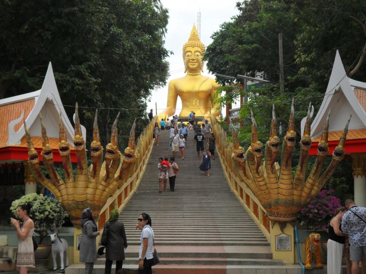 Ritz Hotel Pattaya Luaran gambar